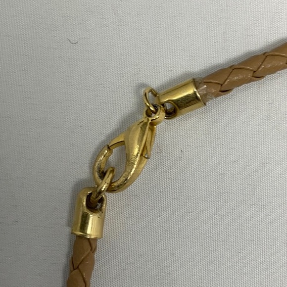 Gold and glass bead necklace on a braided leather cord, and matching earrings - Picture 4 of 8